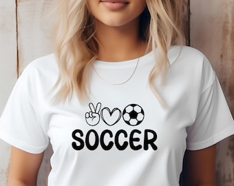 サッカーママグラフィックTシャツ：ソフトコットン製チームママへのギフト