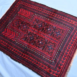 2&#39;9&quot;x3&#39;6&quot; ft Vintage Oriental Rug
