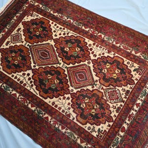 4&#39;5&quot;x6&#39;2&quot; ft Vintage Oriental Rug