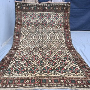 5&#39;2&quot;x8&#39;9&quot; ft Vintage Afghan Tribal Rug