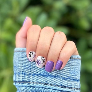 Violet Blooms Nail Polish Wraps Stickers Strips Designs Cute Trendy Festive Summer DIY Manicure