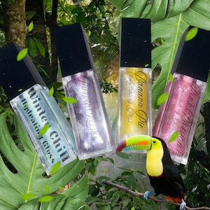 Description

Purple Kisses 10ML Goes on clear Infused with nourishing ingredients, It delivers long-lasting hydration and moisture, keeping your lips soft, smooth, and irresistibly kissable. Its lightweight, non-sticky formula ensures a comfortable wear all day long, whether you’re heading to the office, a night out, or a casual brunch. Perfect for layering over your favorite lipstick or wearing alone for a natural, radiant look,  is your go-to gloss for any occasion. Embrace