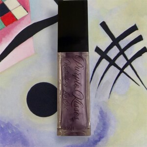 Description

Purple Kisses 10ML Goes on clear Infused with nourishing ingredients, It delivers long-lasting hydration and moisture, keeping your lips soft, smooth, and irresistibly kissable. Its lightweight, non-sticky formula ensures a comfortable wear all day long, whether you’re heading to the office, a night out, or a casual brunch. Perfect for layering over your favorite lipstick or wearing alone for a natural, radiant look, is your go-to gloss for any occasion. Embrace