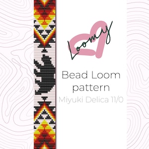 Op de afbeelding: Bead loom patroon voor een armband met een zwart beren silhouet en geometrische ontwerpen in rood, oranje, geel, wit en zwart. Het patroon is ontworpen voor Miyuki Delica 11/0 kralen.