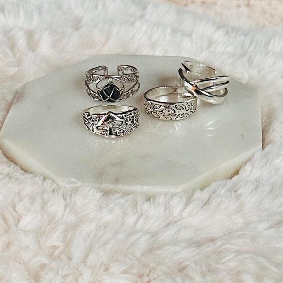 Lot of 4 Fashion Silver Rings - image 1