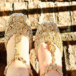 Jutti, Punjabi Jutti, Brudskor, Bröllopsskor, Mojari, Khussa med strass, Indiska skor, Pakistanska skor, damslip-on, platta loafers.