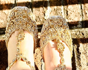 Jutti, Punjabi Jutti, Bridal shoes, wedding shoes, Mojari, rhinestone Khussa, Indian Shoes, Pakistani shoes, women&#39;s slip on, flat loafers.