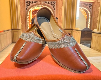 Jutti, Men’s Punjabi Jutti, groom shoes, wedding shoes, Mojari, Khussas, Khussa, Indian Shoes, Pakistani shoes, loafers.