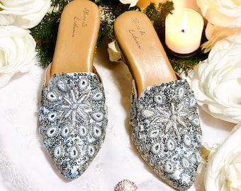 Jutti, Punjabi Jutti, mules, Indian shoes, Khussas, Bridal shoes, wedding shoes, loafers, Pakistani shoes, slip on shoes, khussey, mojari.
