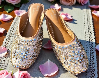 Embellished Leather Jutti Shoes: Indian Bridal Khussa Mojari Loafers Punjabi juttis Khussas Indian shoes Pakistani shoes rhinestone shoes