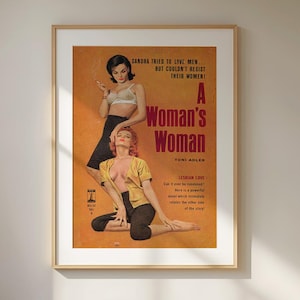 Vintage lesbische pulpkunstposter | Hoge kwaliteit print &#39;Vrouw van een vrouw&#39; | Queer retro wanddecoratie | LGBTQ+ verzamelobject voor galerij
