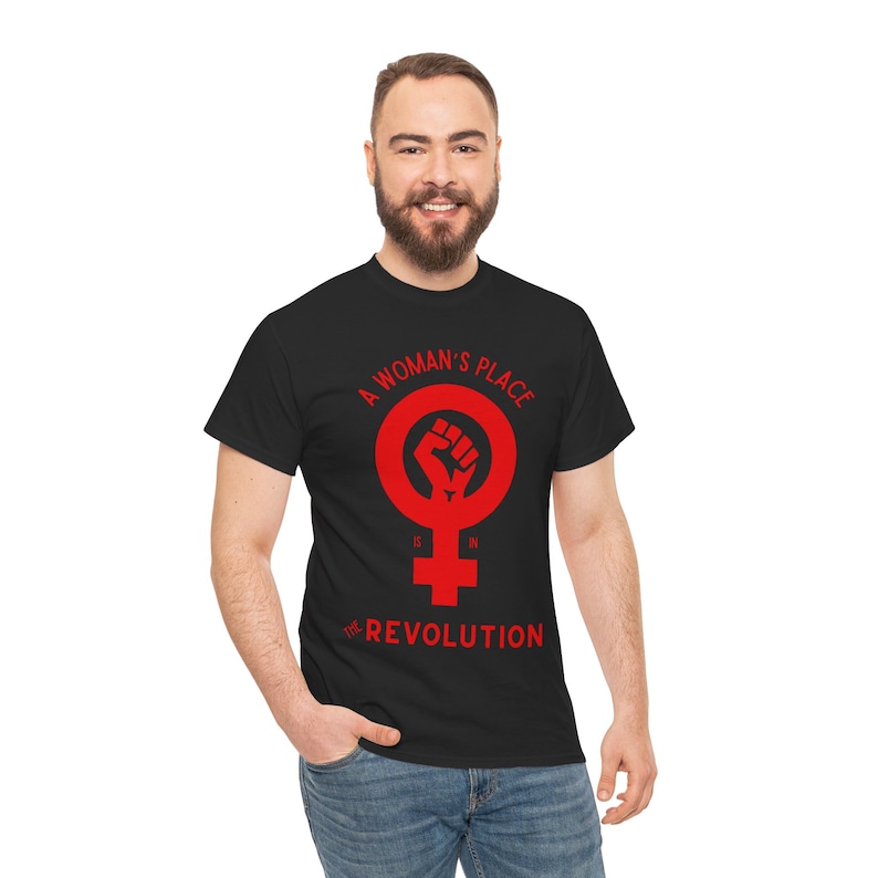 Revolutionäres feministisches T-Shirt - Der Platz einer Frau ist in der Revolution Bild 7