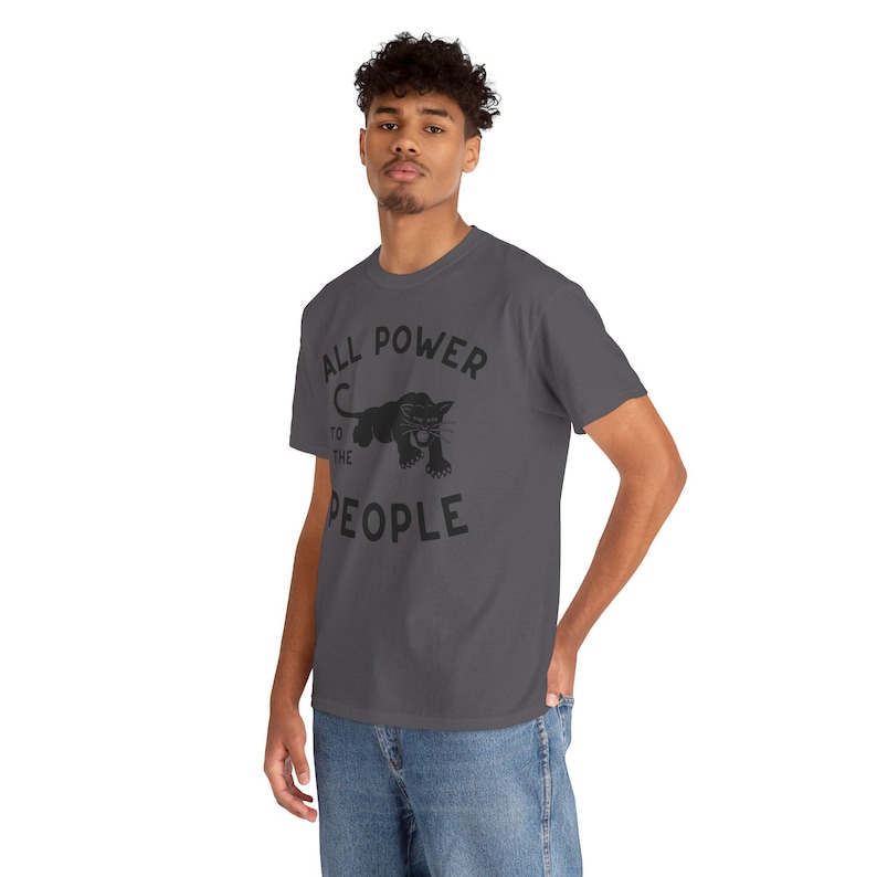 Tutto il potere al popolo, maglietta del Black Panther Party, socialismo di sinistra, socialista, liberazione nera, antimperialismo, anticolonialismo, maglietta regalo immagine 9
