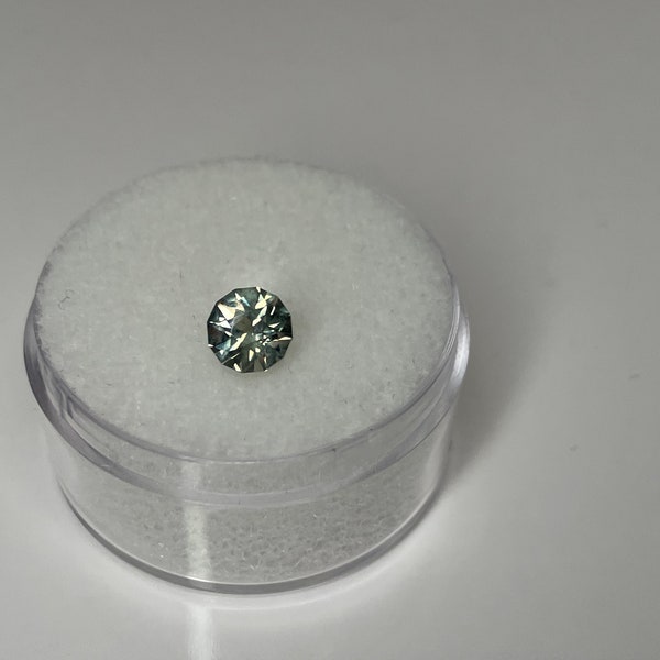 Montana sapphire! Unheated, 0.85 carat, cut in Scott Laborie’s “Titan” 5.4mm x 5.2mm