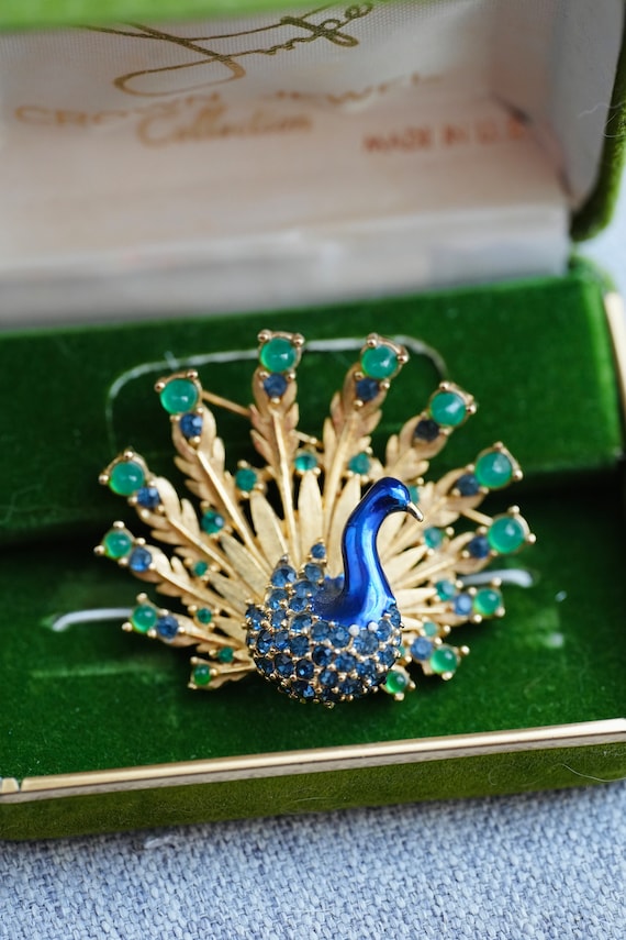 Boucher clearance peacock brooch