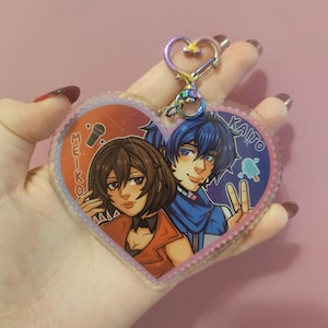 SALDI - Portachiavi in acrilico Vocaloid Duos da 4&quot;