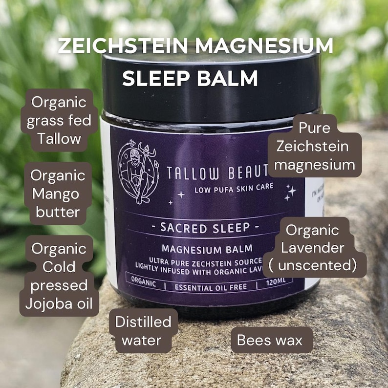 Puede incluir: Un tarro de 120 ml de b&aacute;lsamo de magnesio Tallow Beauty Sacred Sleep con tapa negra y etiqueta morada. El texto incluye ZEICHSTEIN MAGNESIUM SLEEP BALM, TALLOW BEAUTY e ingredientes como sebo org&aacute;nico, manteca de mango, aceite de jojoba y cera de abejas.