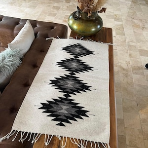 Handwoven Zapotec Wool Rug: Black & White Tierra Mexican Decor (60x91cm)
