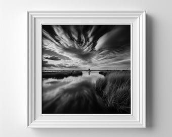 Impression paysage noir et blanc des Norfolk Broads du parc national des Norfolk Broads