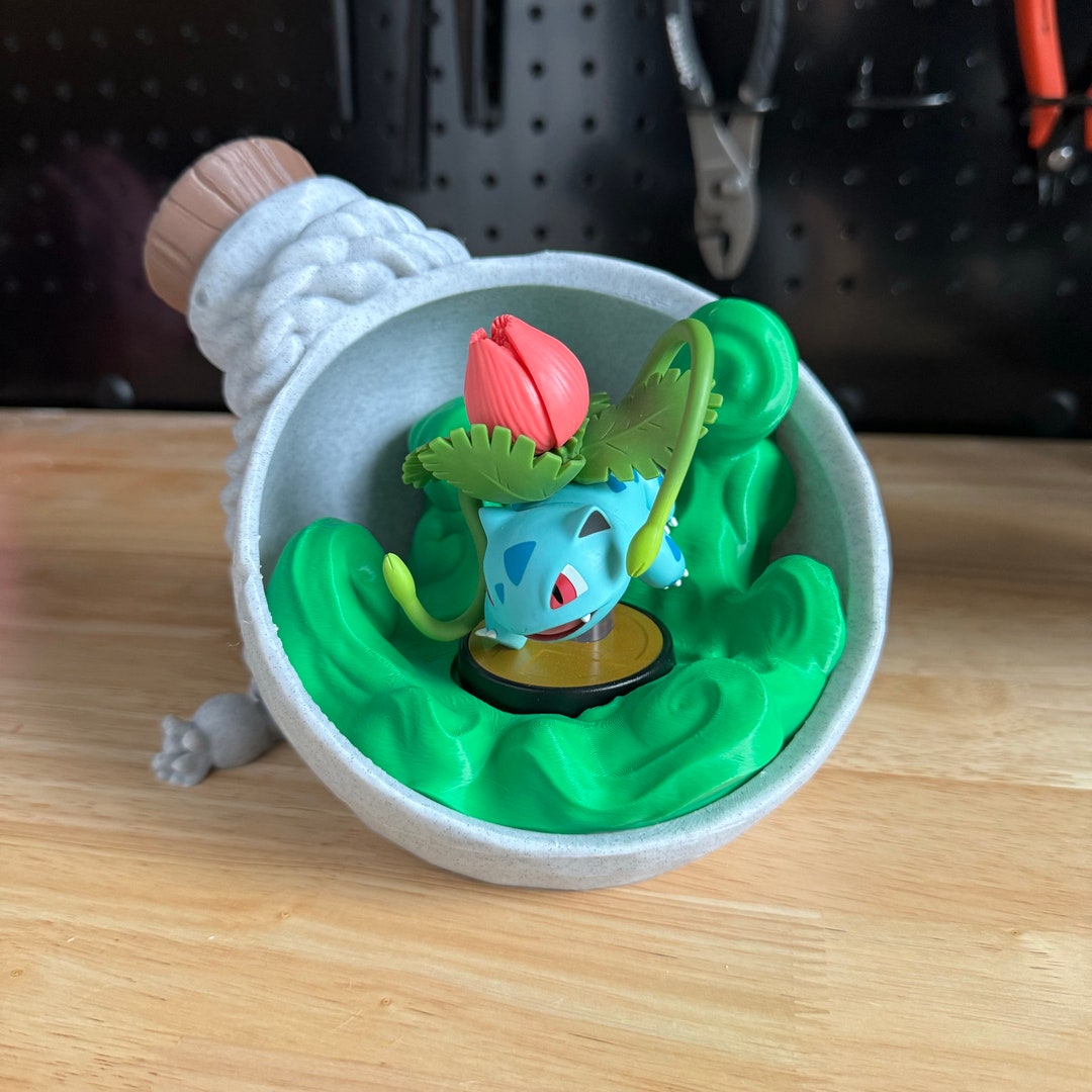 Amiibo Display Stand Display Your Favorite Amiibo 3D Printed Holoprops