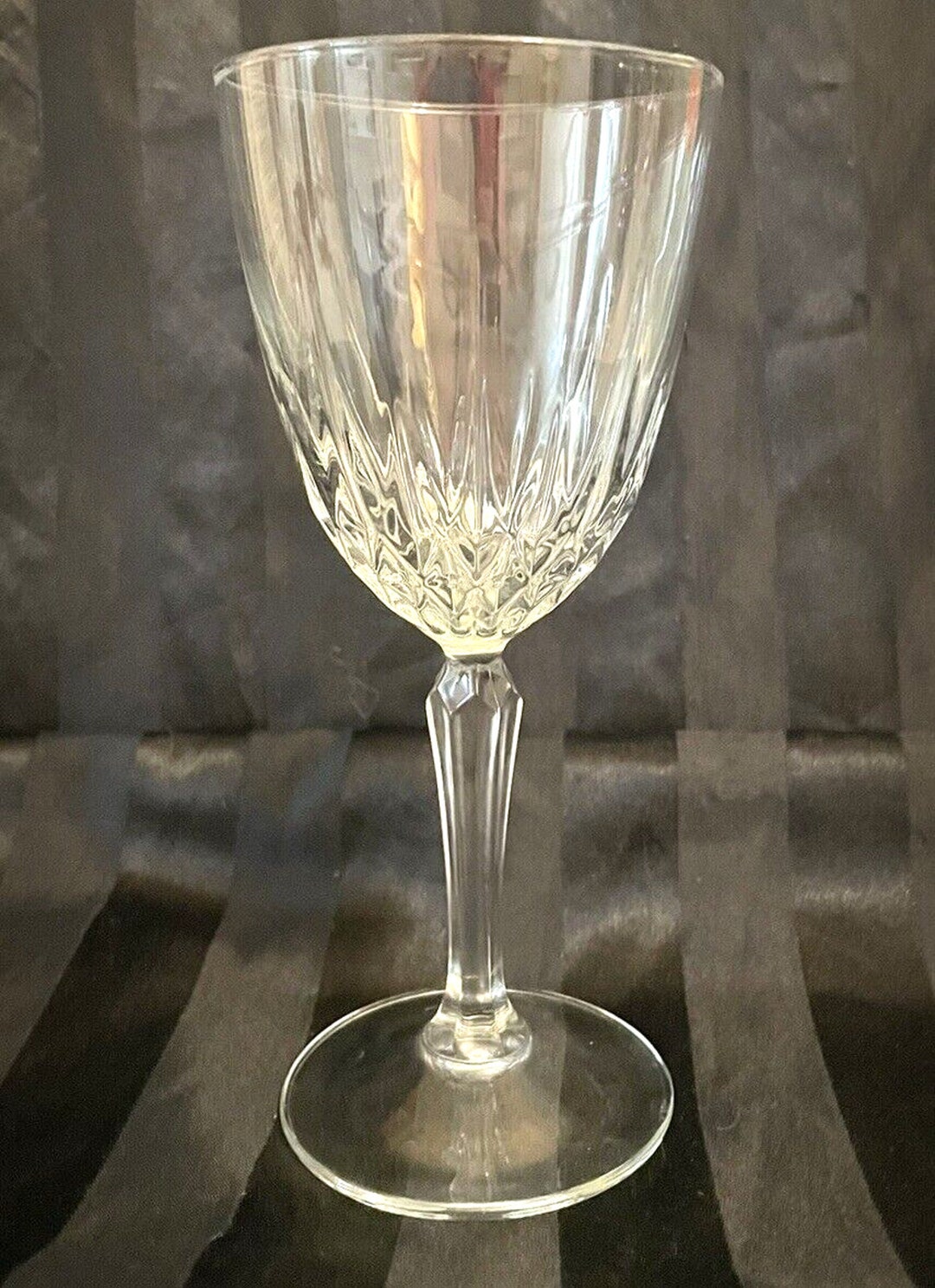 France Luminarc Pink Long Stem Crystal Wine Glasses Set Of 2free - View #4