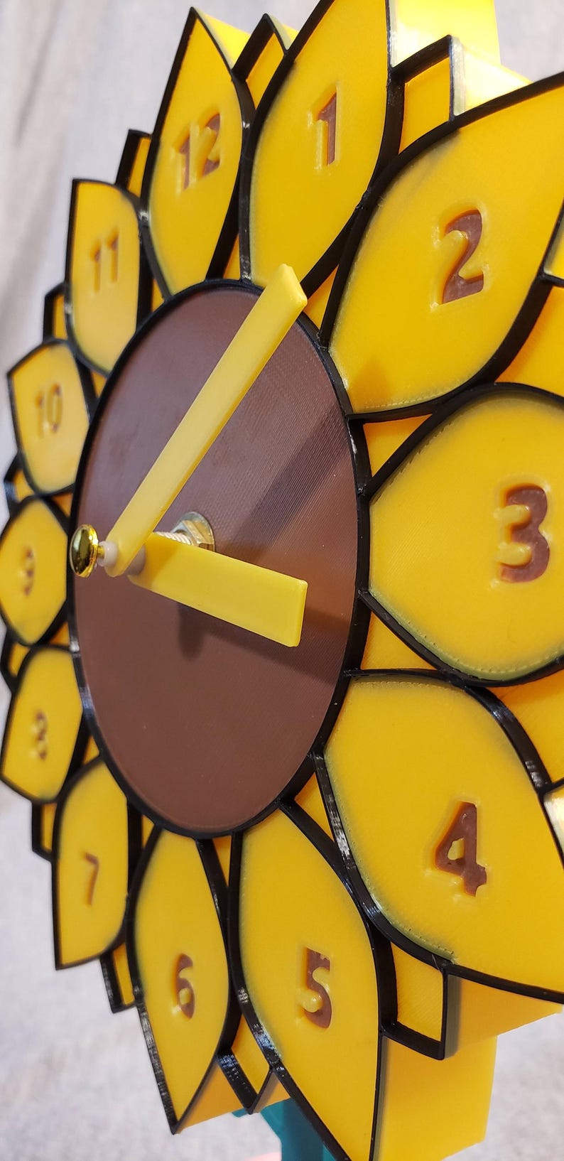 3D Printed Sunflower Clock: Wall or Desk Decor, Customizable - Etsy
