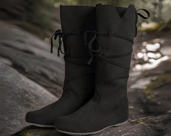 Banana republic low cheap block heel bootie