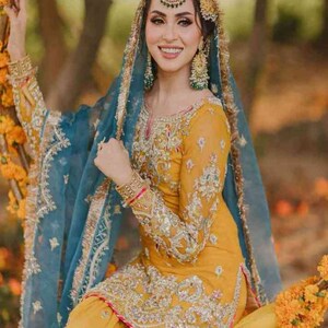 Bridal mehndi store sharara dresses