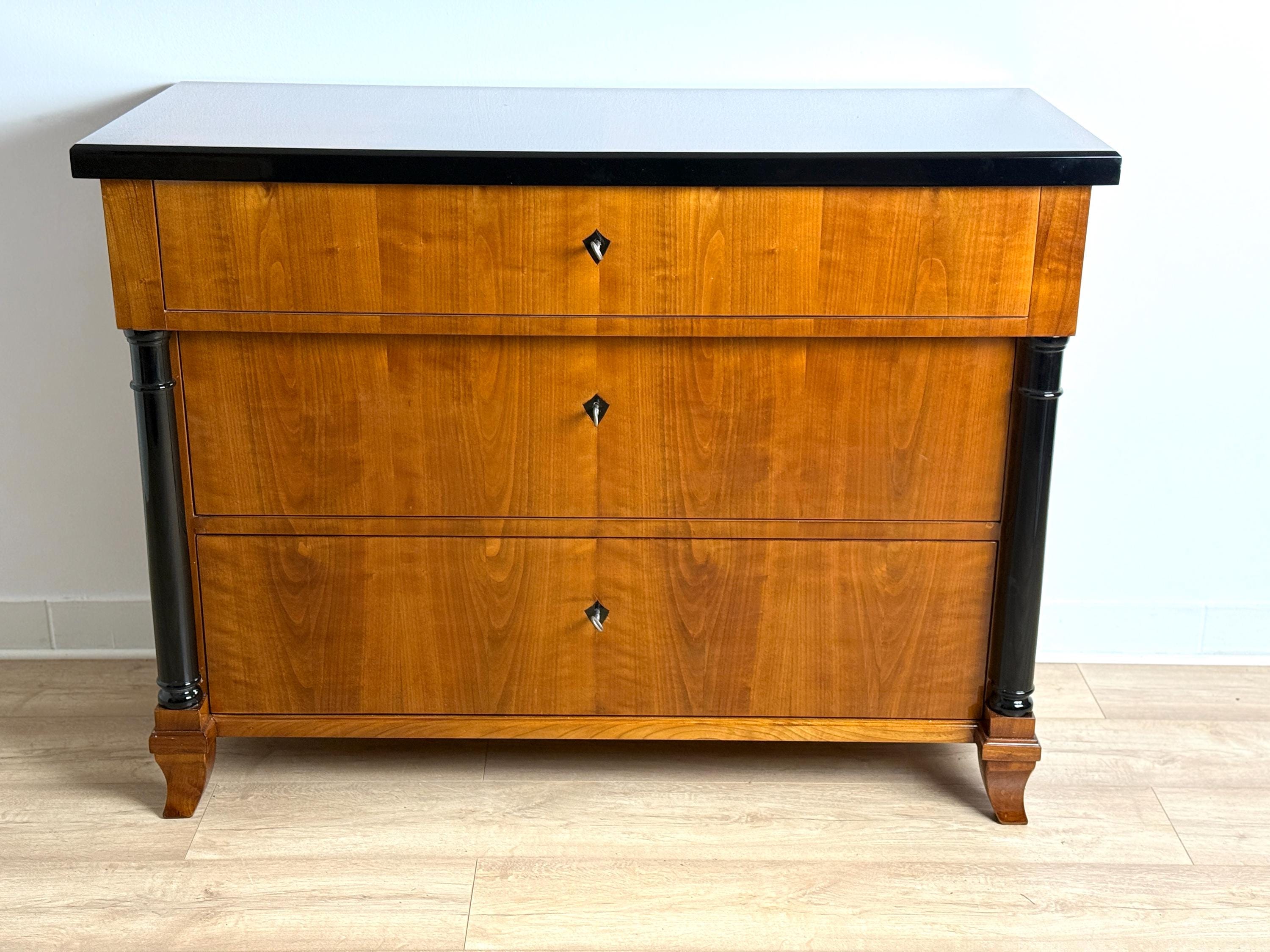 Commode Biedermeier cerisier - En vente sur