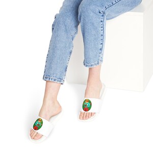El Sapo Concho Design | White Frog Slide Sandals | Women&#39;s Removable-Strap Slides | Puerto Rico Endangered Species Awareness