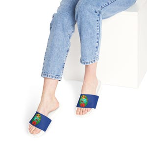 El Sapo Concho Design | Colorful Frog Slide Sandals | Women&#39;s Removable-Strap Slides | Puerto Rico Endangered Species Awareness