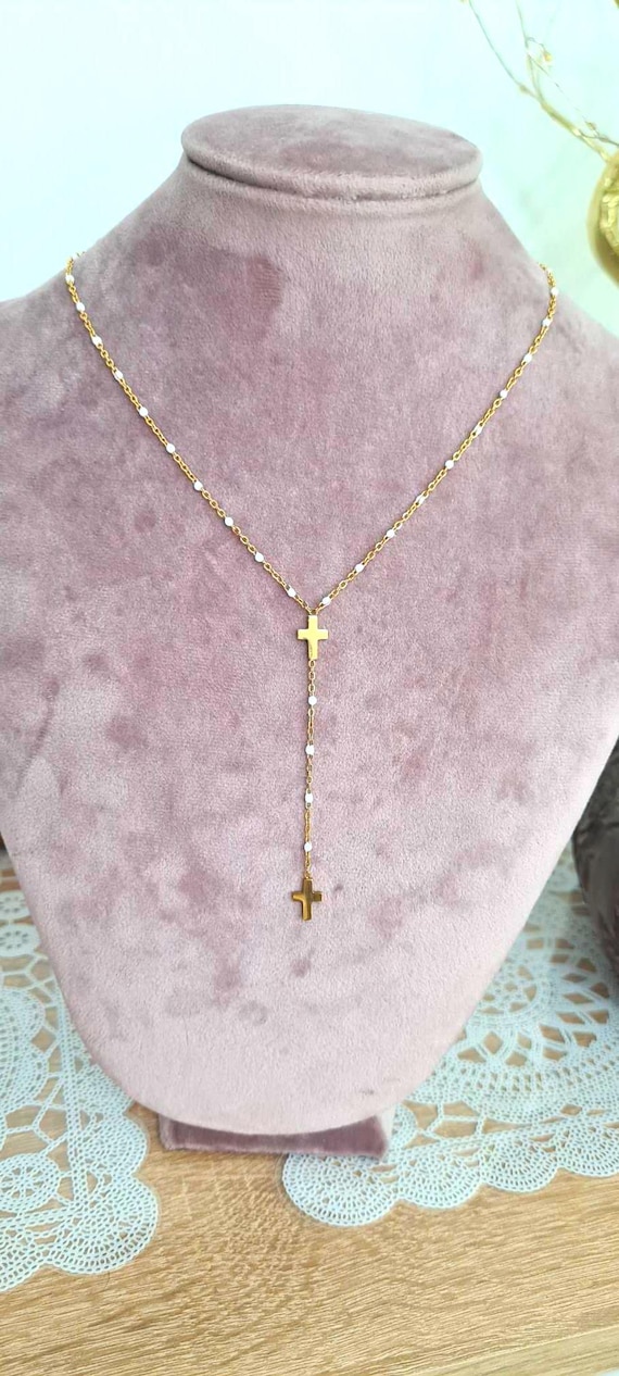 Collier double croix chrétienne en acier inoxydable doré – Chapelet blanc élégant – Bijou religieux femme homme – Cadeau foi blanc