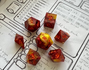 Rosso e giallo | Set di dadi in resina fatti a mano, bordi taglienti, Dungeons and Dragons, D&D, DnD, RPG, TTRPG, Pathfinder