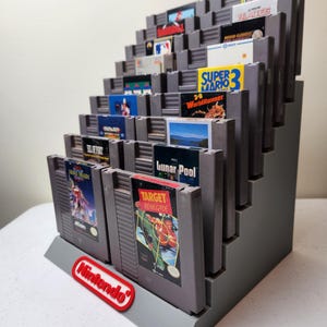 Nintendo NES 18 Game Cartridge Display Stand