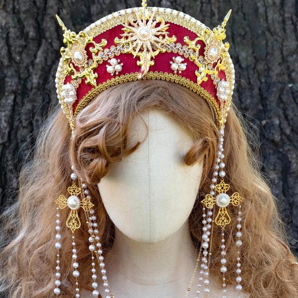 Tudor crown, Red and Gold, Baroque imperial religious queen emperor headwear Renaissance