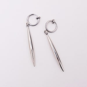 Fate Cu Chulainn earrings, non-piercing earclips, silver-plated, cosplay supply