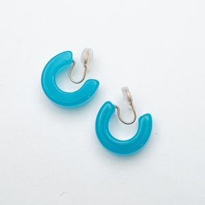 Zelda Link earrings, non-piercing ear clips, ocean blue, transparent gel image 3