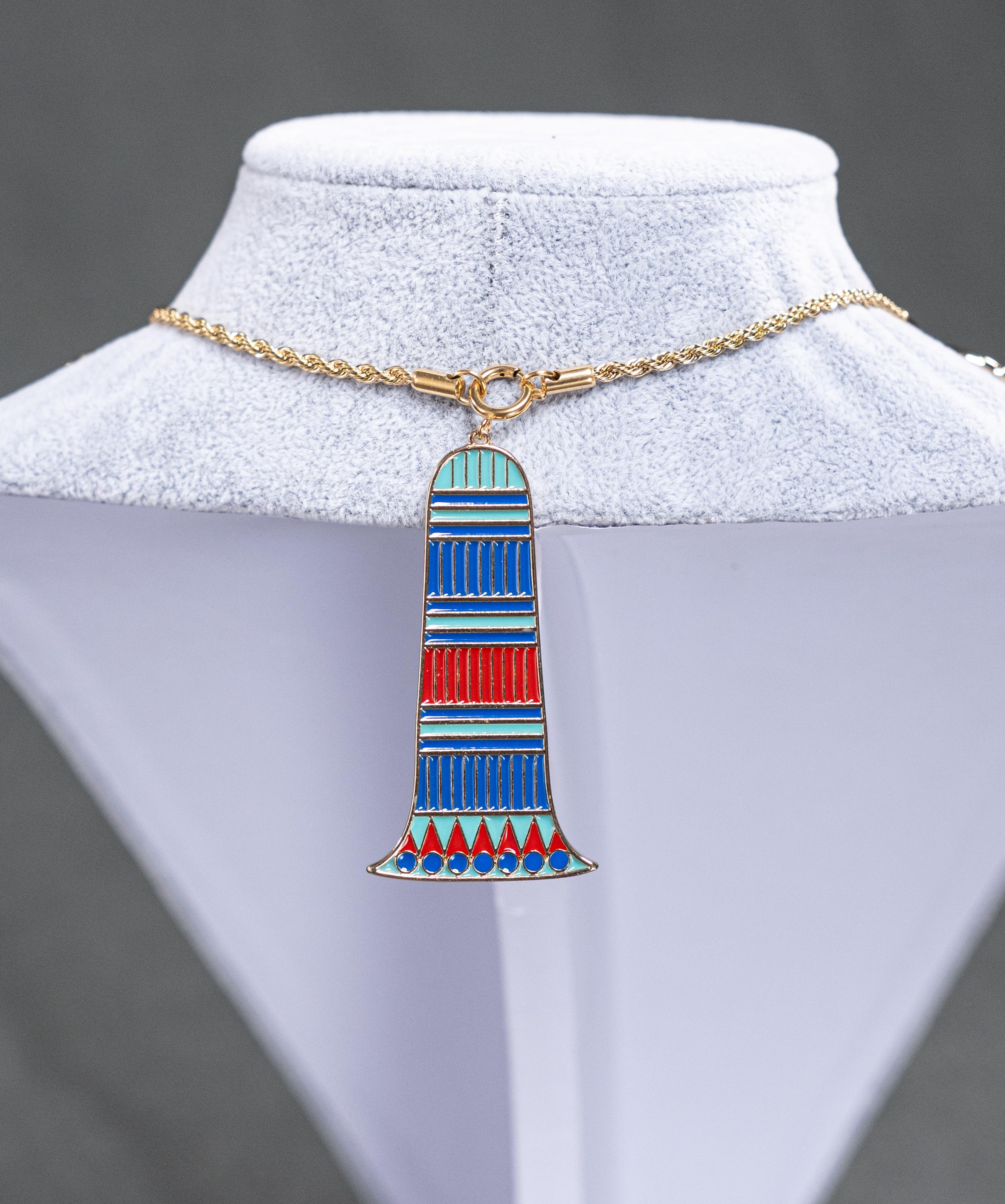 古代エジプトのネックレスのレプリカ、ツタンカーメンのウセク首輪