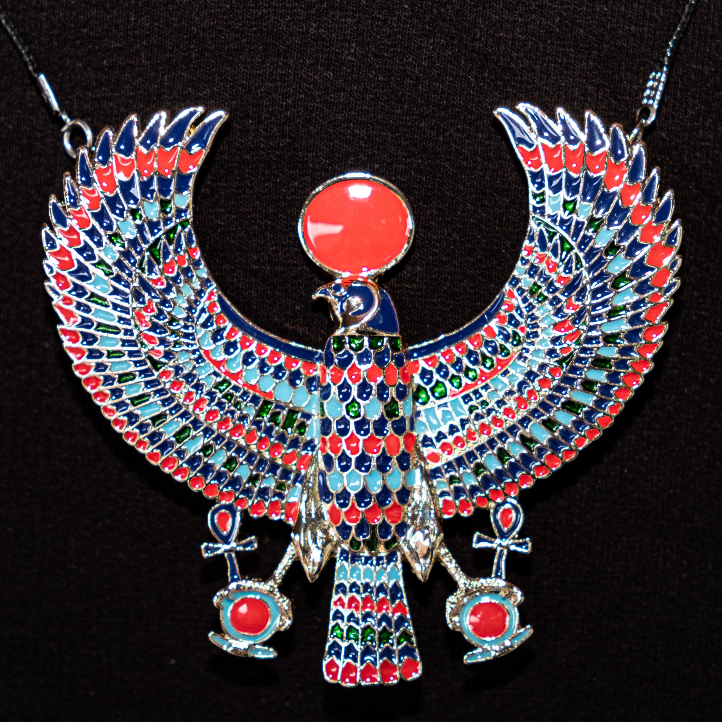古代エジプトのペンダントネックレスのレプリカ、ツタンカーメンの