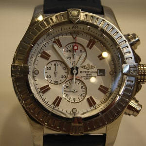 Breitling Super Avenger 48mm mit Gummi, Kautschuk/Taucherband u. Faltschließe Top Zustand Bild 5