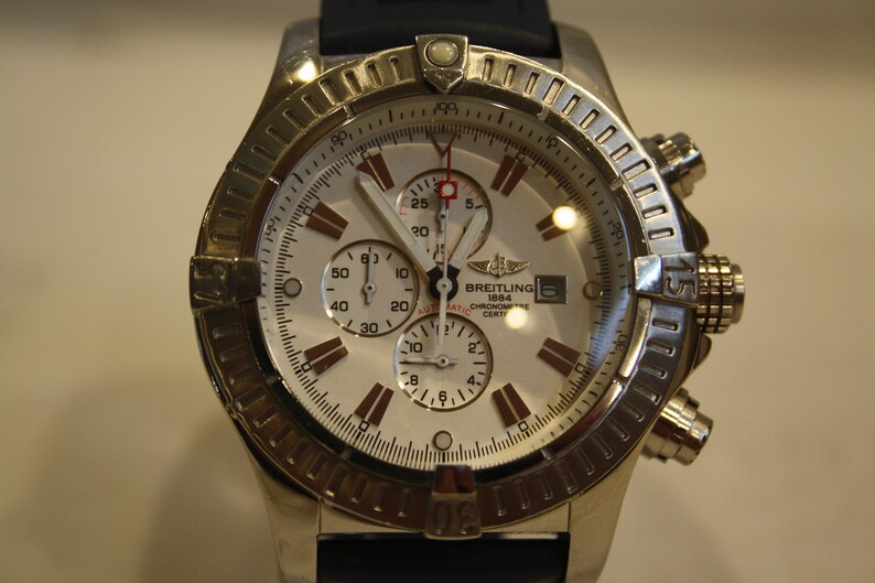 Breitling Super Avenger 48mm mit Gummi, Kautschuk/Taucherband u. Faltschließe Top Zustand Bild 5