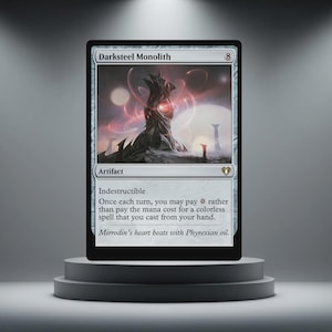 Op de afbeelding: Een Darksteel Monolith-kaart, een artefact met de tekst "Onverwoestbaar". De kaart toont een donkere, grillige structuur met rode en paarse accenten tegen een vage achtergrond. De naam en de manakosten van de kaart zijn zichtbaar.