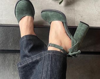 Handmade Black High Heels, Classic Leather Block Heel Shoes with Bow for Women, Custom Closed Toe Shoes,Comfortable Block Heel Mary Jane’s