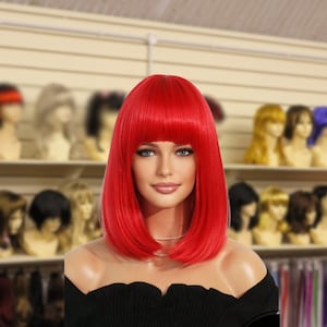 Short Red Bob Wig, Synthetic Straight Wig with Bangs, Heat-Resistant Fiber Hair, Perfect for Women’s Easter Party Look, 14-Inch