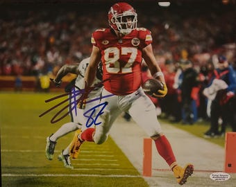 Travis Kelce ondertekende Chiefs-foto met COA