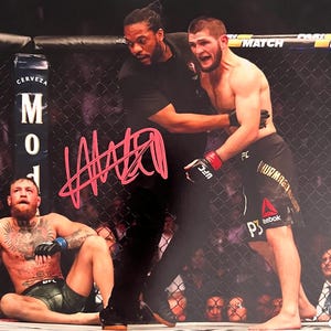 Khabib Nurmagomedov signed photo with COA