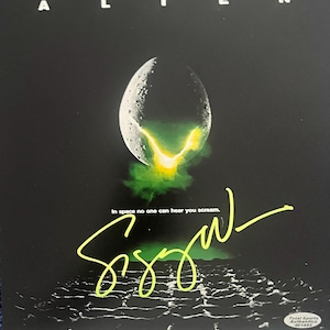 Steven Spielberg signed Aliens photo with COA