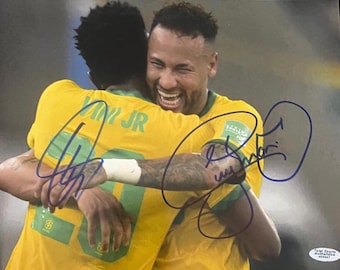 ロベルト・レヴァンドフスキのサイン入りFCバルセロナ写真（COA付き