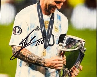 ロベルト・レヴァンドフスキのサイン入りFCバルセロナ写真（COA付き