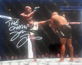Fotografía autografiada de Jon Jones con certificado de autenticidad.